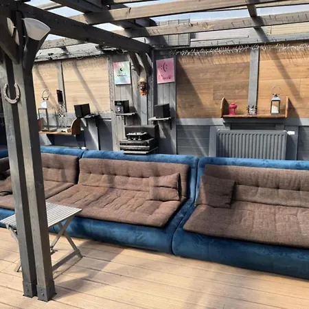 The Roof Olivia Campeggio *